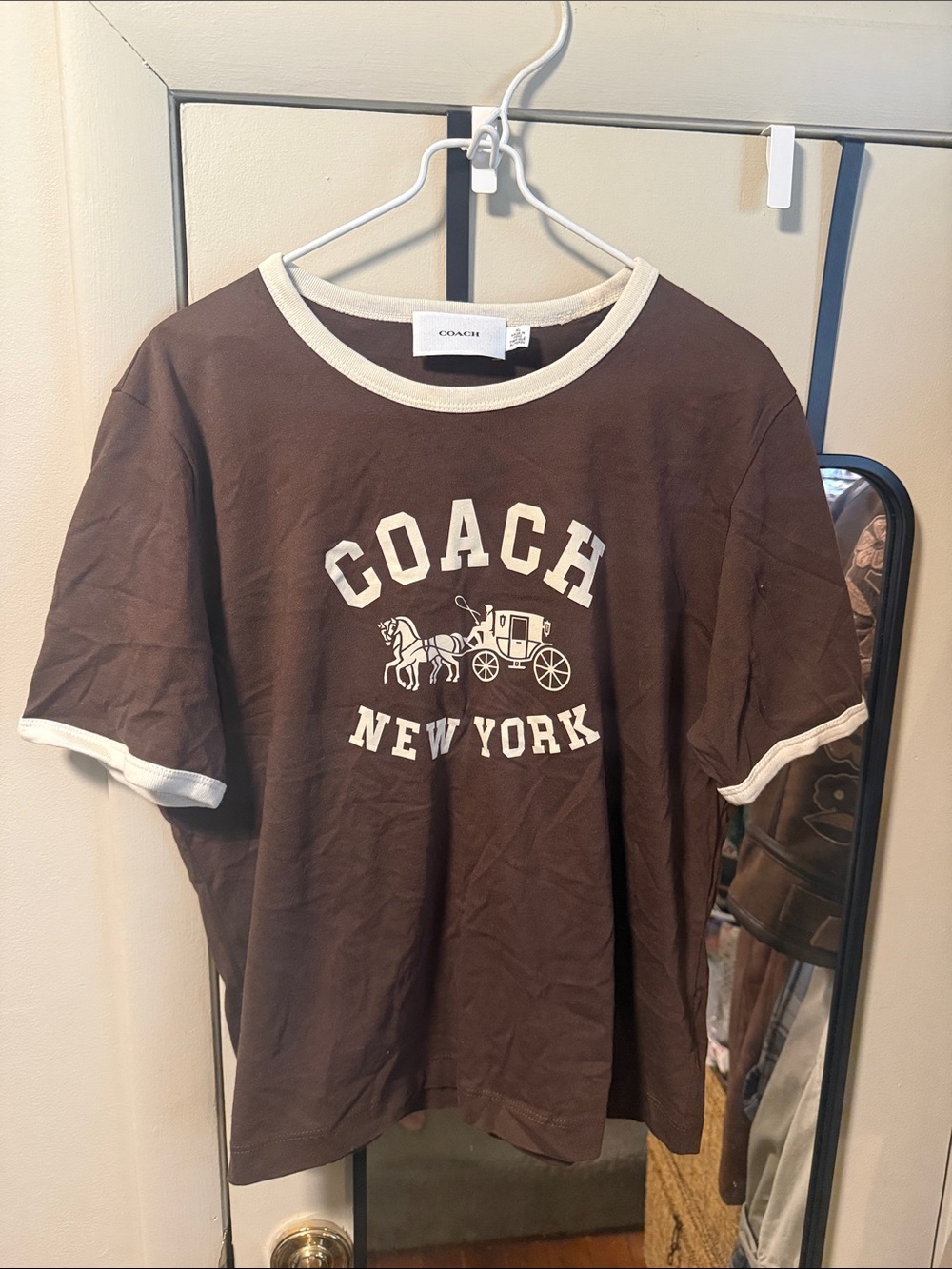 Coach horse and carriage Brown Ringer Tee with Cream Logo Sz XL